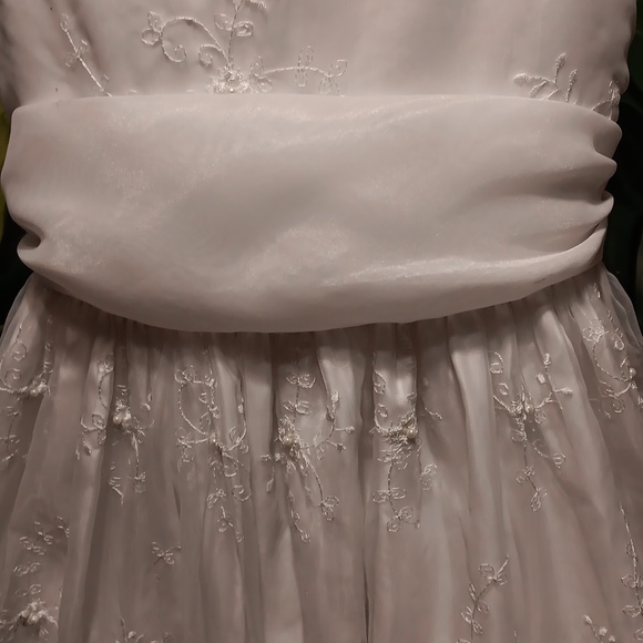GIRLS CINDERELLA DRESS SIZE 7 - Picture 5 of 10